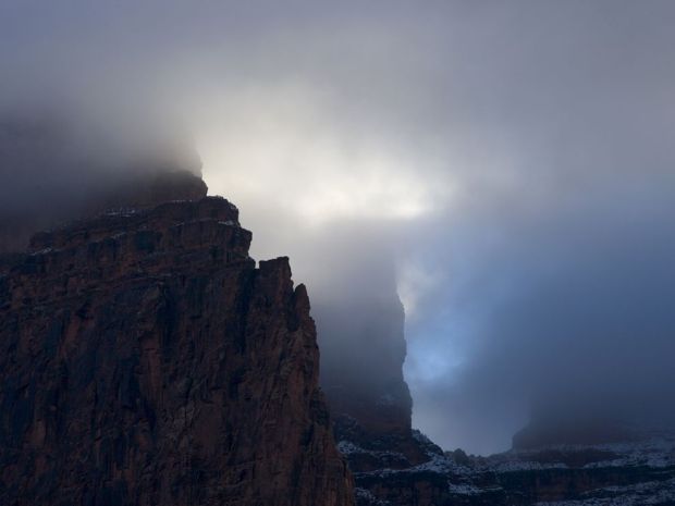 grand-canyon-storm-clouds_25299_990x742[1]